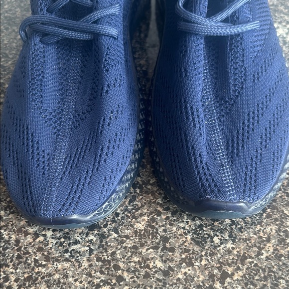 PONY Stylish Navy Blue Knit Sneakers - Picture 2 of 8